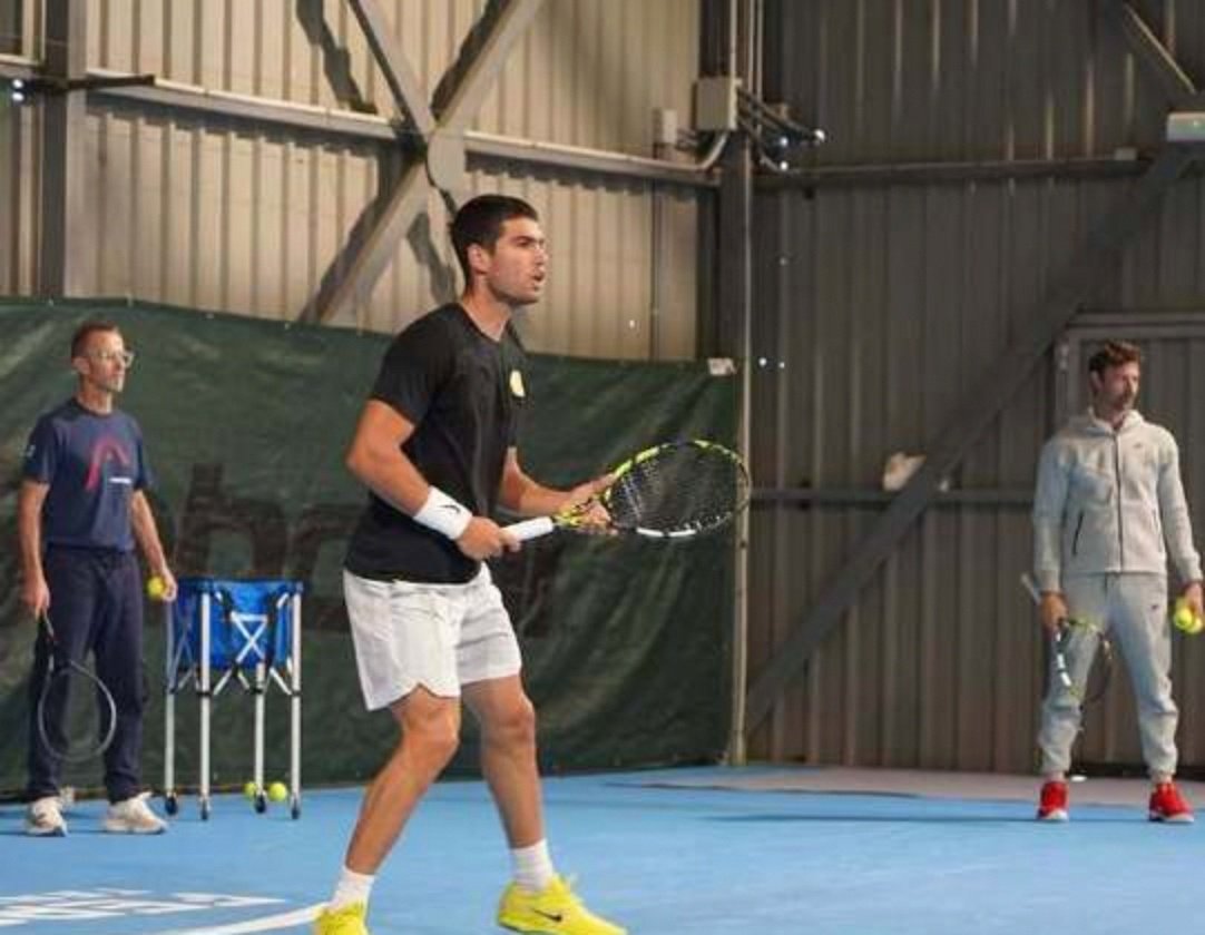 日本网球队轻取美国网球队，阿尔卡拉斯送出助攻的简单介绍