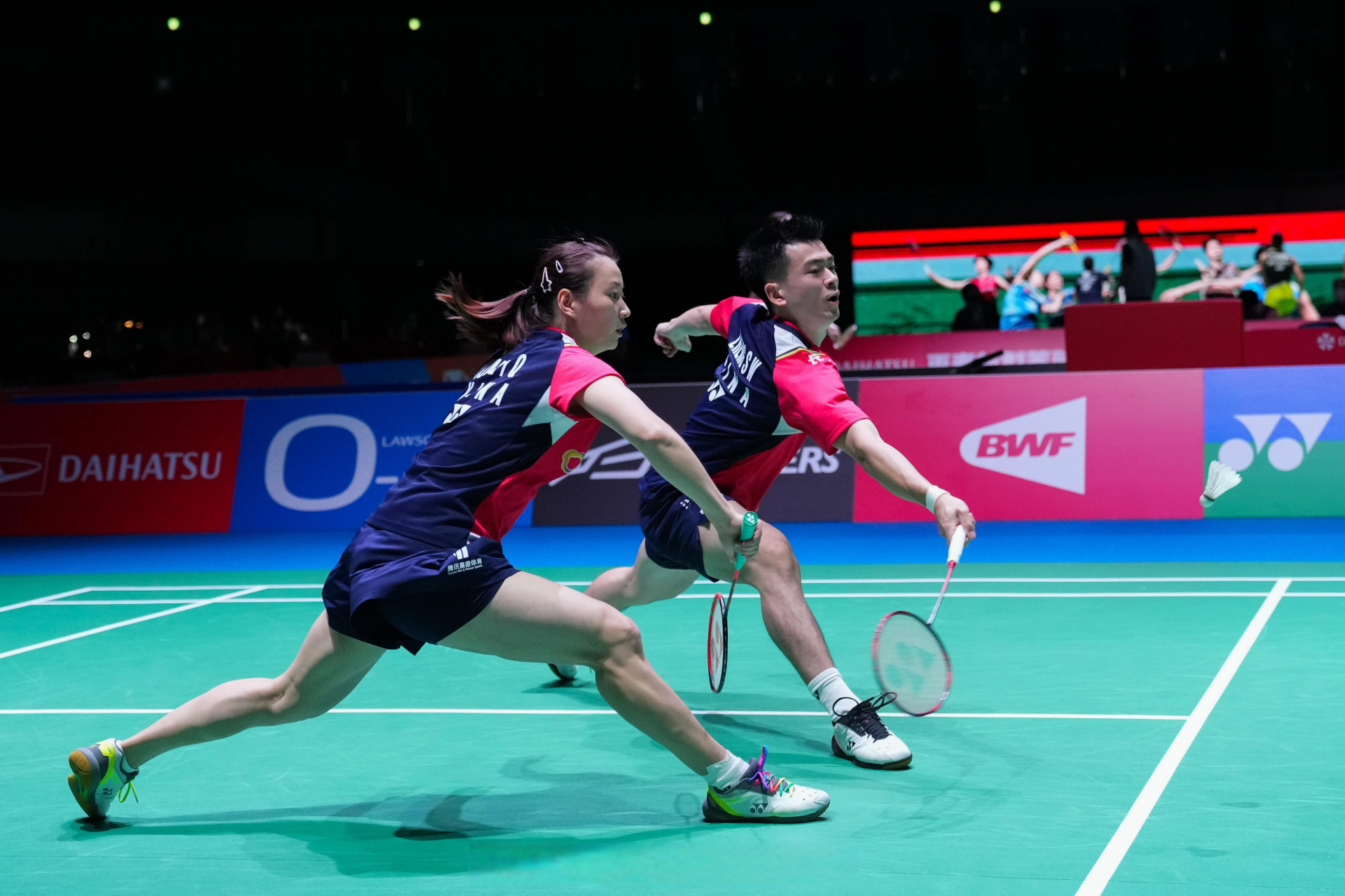 法国队横扫丹麦队，郑思维扛起全队