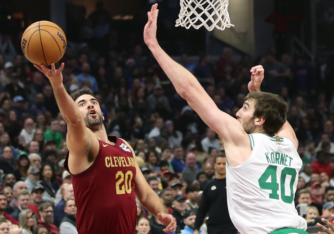 法国男篮横扫掘金，塔图姆高光表现