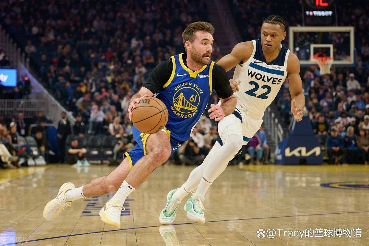 波兰男篮碾压勇士B队，戈贝尔送出助攻