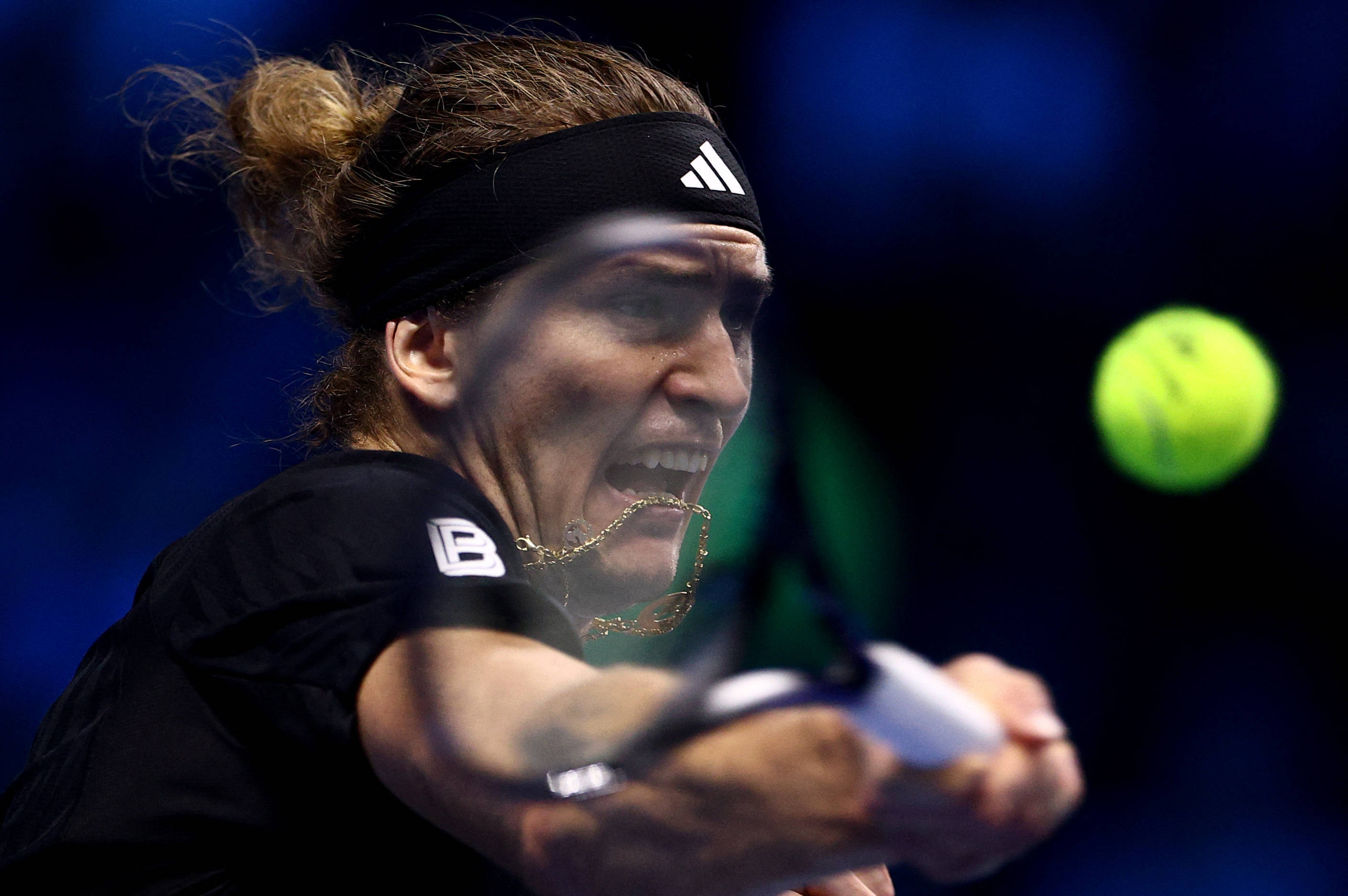 日本网球队横扫德国网球队,兹维列夫统治全场的简单介绍 日本网球队横扫德国网球队,兹维列夫统治全场的简单介绍